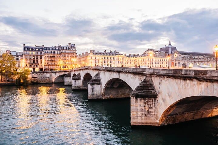 5 hours Paris City tour with Galeries Lafayette and Dinner cruise
