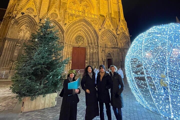 Christèle running a Bayeux by Night Christmas tour