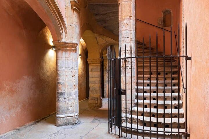 Traboule corridor