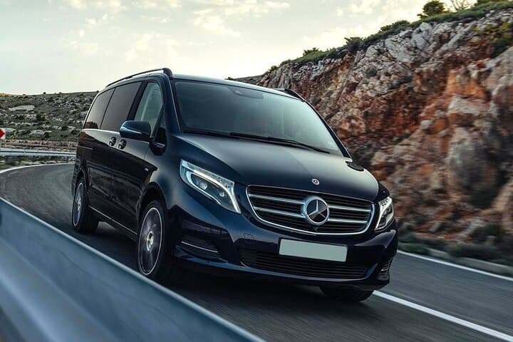 Paris to Cannes Private Transfer