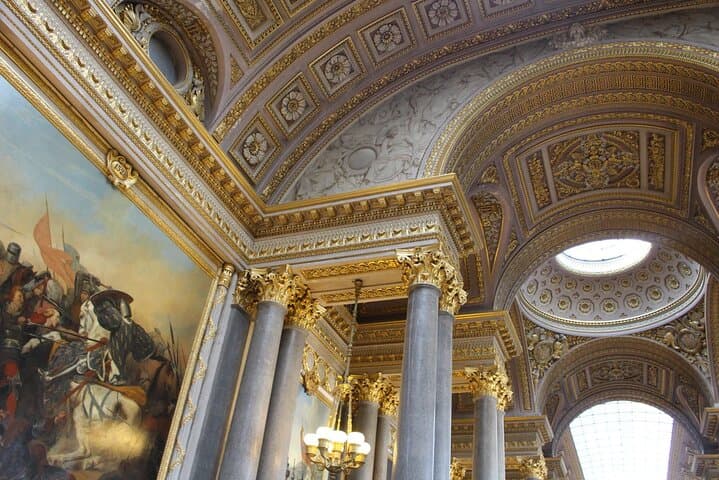 7 hours Paris City tour with Versailles, Saint Germain des pres and cruise