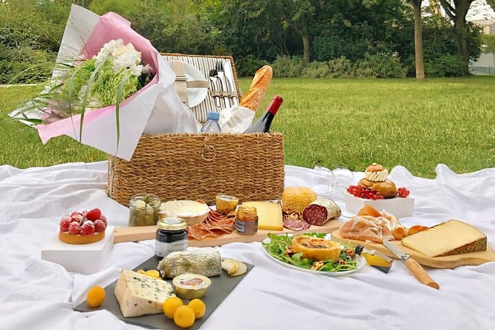 Experience a Decadent French Picnic with Wine Pairing in Paris