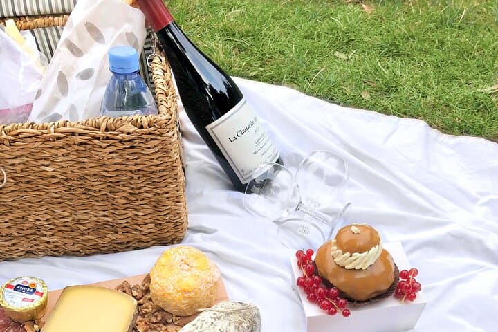Experience a Decadent French Picnic with Wine Pairing in Paris