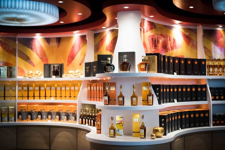Immersive tour DISTILLERIE PERE MAGLOIRE