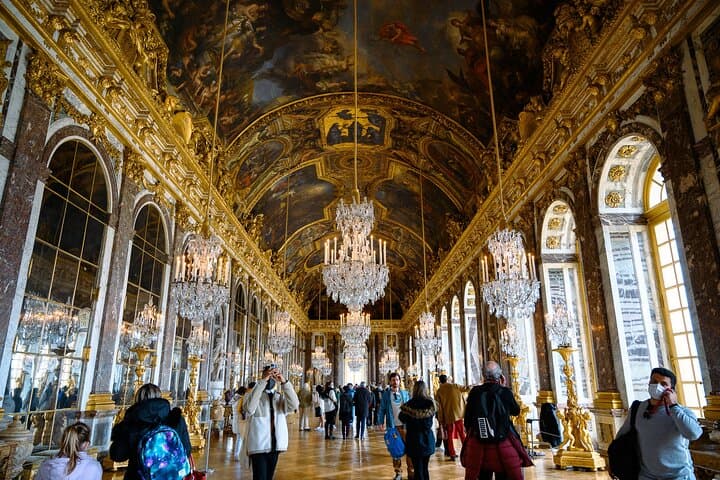 PRIVATE TRIP to Versailles Palace & Gardens - Half Day from Paris
