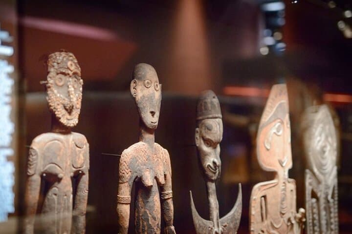 Musée du Quai Branly - Jacques Chirac and Seine River Cruise