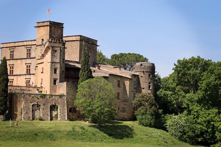 The wines of the Luberon, the Château de Lourmarin & Bastide du Laval olive oil