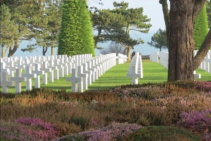 Normandy D-Day Beaches All-American Private Day Tour from Paris