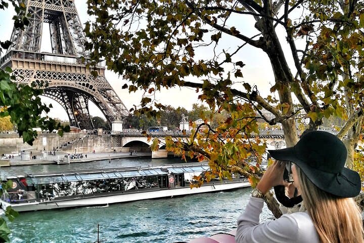 Photography immersions, in French, to grow your skills AND French vocabulary.