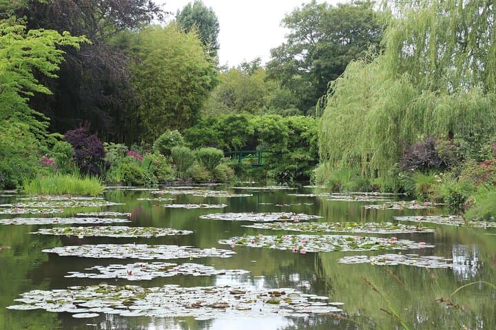 Audio-guided tour of Monet's house and gardens in Giverny
