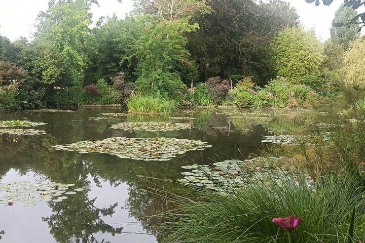 Audio-guided tour of Monet's house and gardens in Giverny