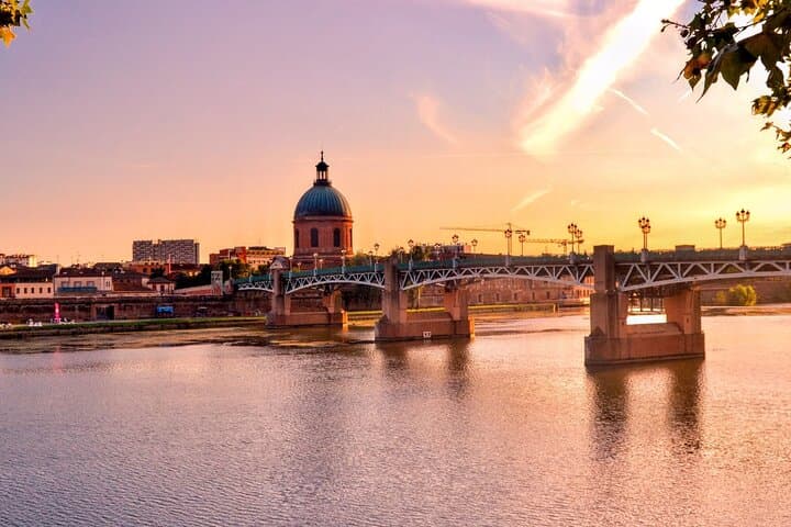 Private 3-hour Walking Tour of Toulouse with Official Tour Guide