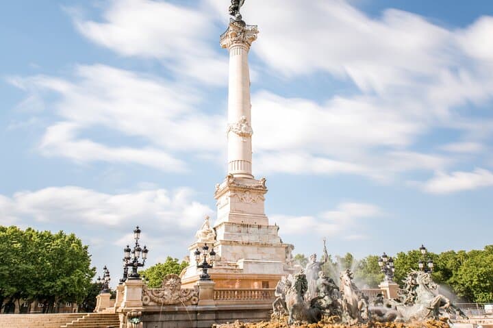 Bordeaux Scavenger Hunt & Highlights Self-Guided Walking Tour