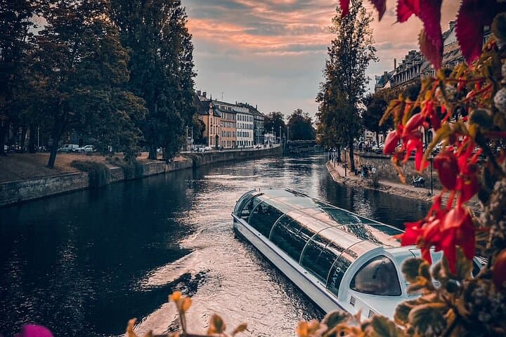 Strasbourg: small group walking tour between history and curiosities