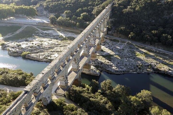 Languedoc-Roussillon: Pont du Gard Private Tour & History