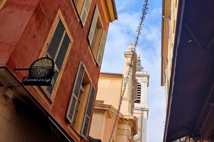 Visit Nice in 2h with Local Certified Guide