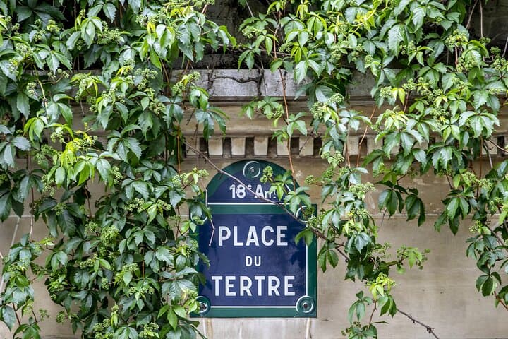 Paris Montmartre and Sacre Coeur Private Tour for Kids and Families