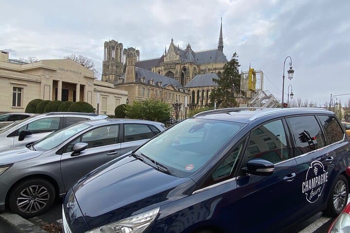 Day Trip Champagne Meeting to Champagne Growers from Reims