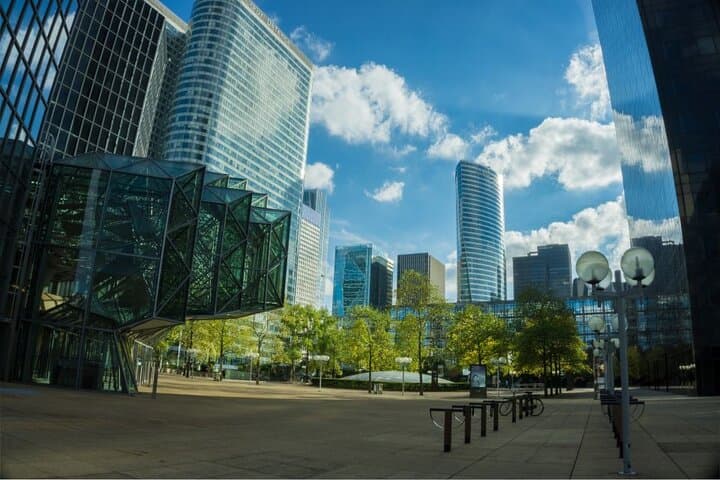 Paris La Défense : Private Walking Tour