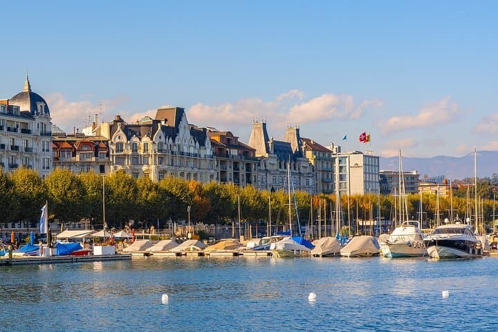 Private Transfer from Lyon to Geneva with 2h Stop in Chambery