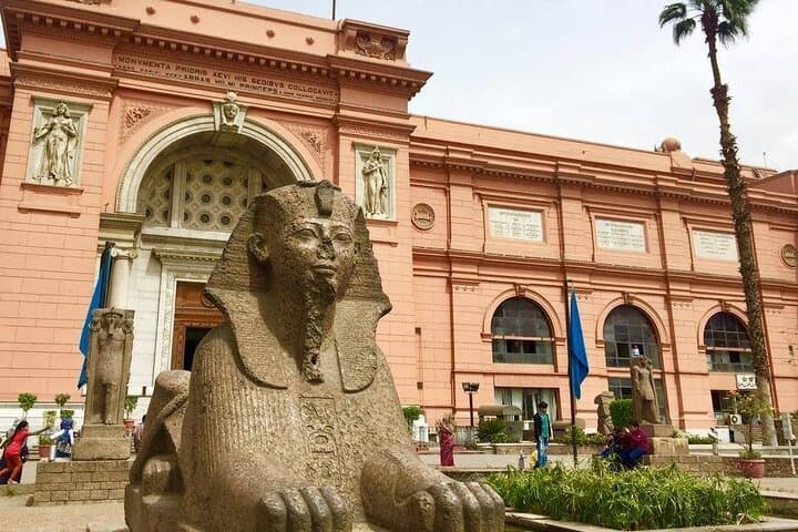 All Inclusive Day Tour To Giza Pyramids Egyptian Museum And Bazaar