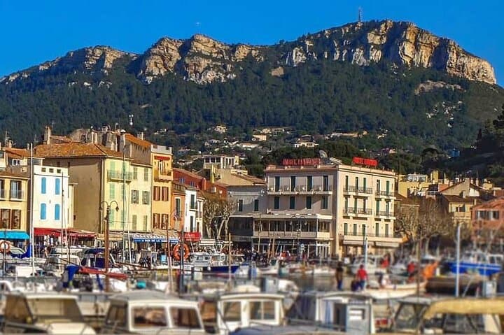 Cassis 4 hours