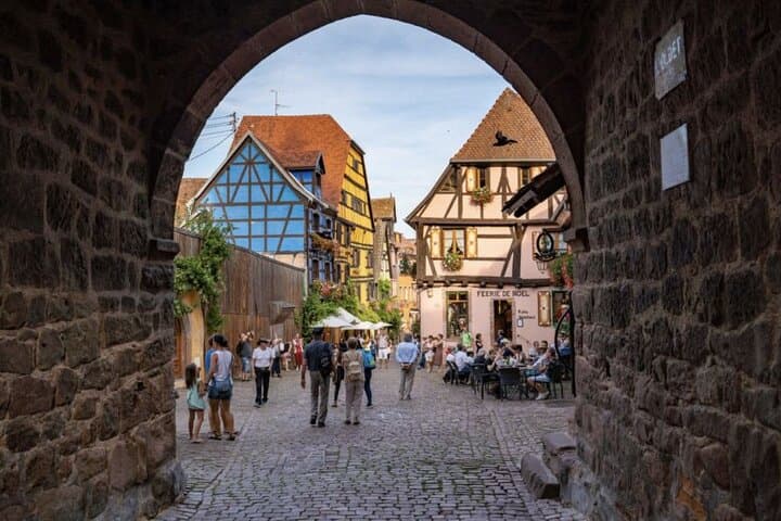 Riquewihr: Private Guided Walking Tour