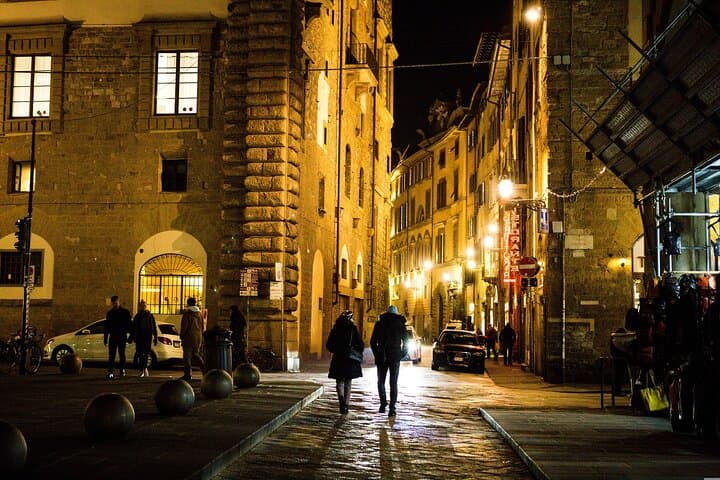 Private Transfer From Nice To Florence With a 2 Hour Stop