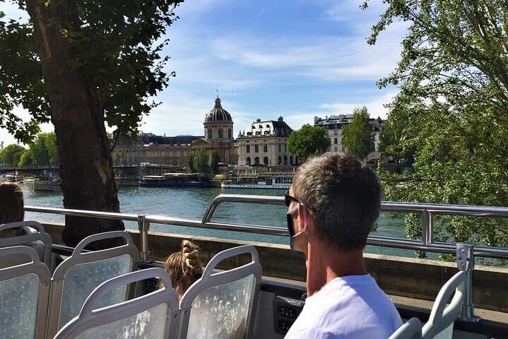 Paris VIP open deck bus experience with cruise and private Pick up drop -4 hours