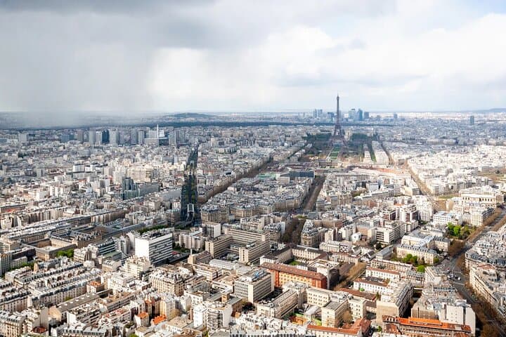 6 Hours Paris Tour with Cruise and Galleries Lafayette