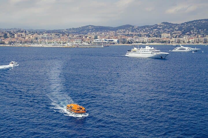 Private Direct Transfer From Nice to Cannes