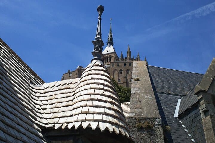 Private Tour to Mont Saint Michel with Tickets to Abbey