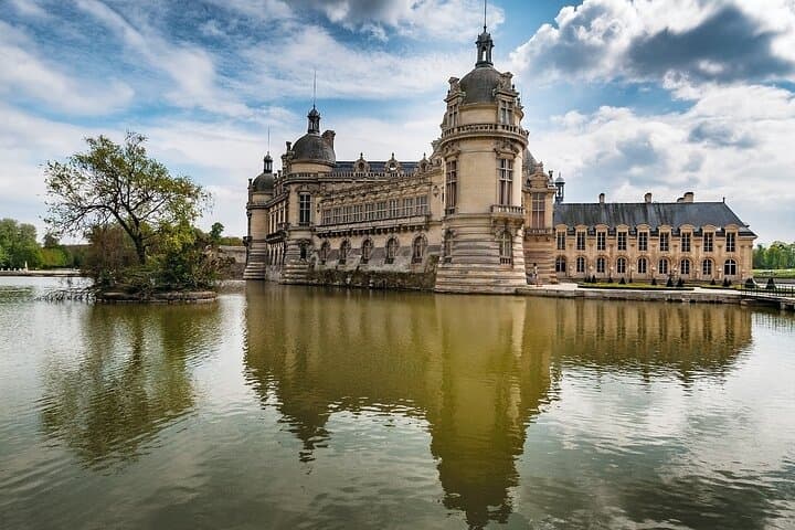 Private tour to Chantilli from Paris
