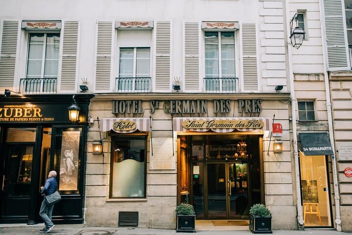 Private Pick-up and Walking Food Tour in Saint Germain des Prés
