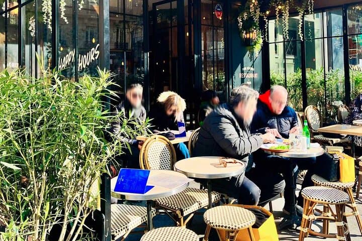 Private Pick-up and Walking Food Tour in Saint Germain des Prés
