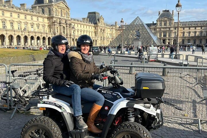 1h30 E-Quad ride in Paris