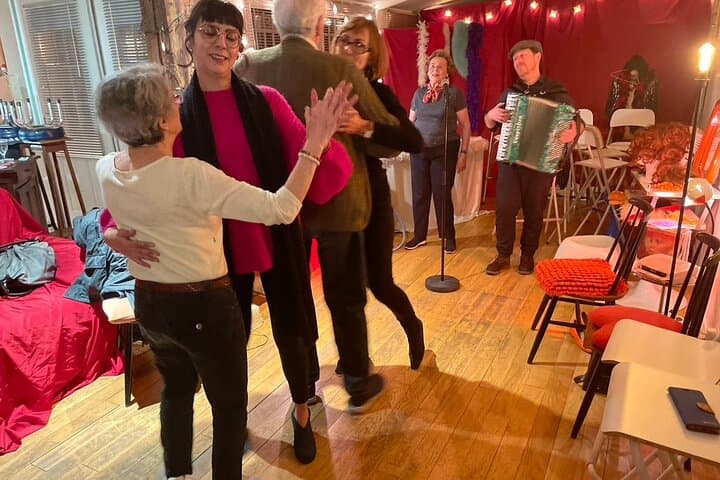 French Dinner & Cabaret Show in Artist's Home