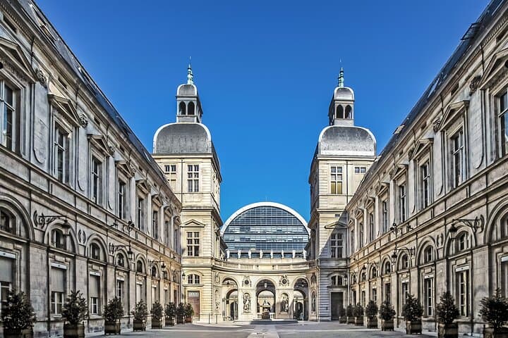Private Walking Tour in Lyon Saône Old Town Heritage