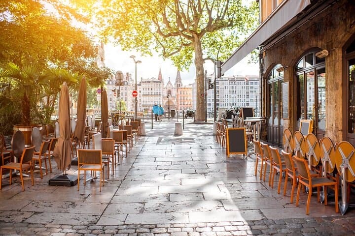 Private Walking Tour in Lyon Saône Old Town Heritage