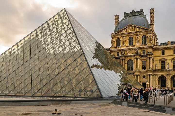 1 Day Paris City Tour on River & Land with Louvre Museum ticket