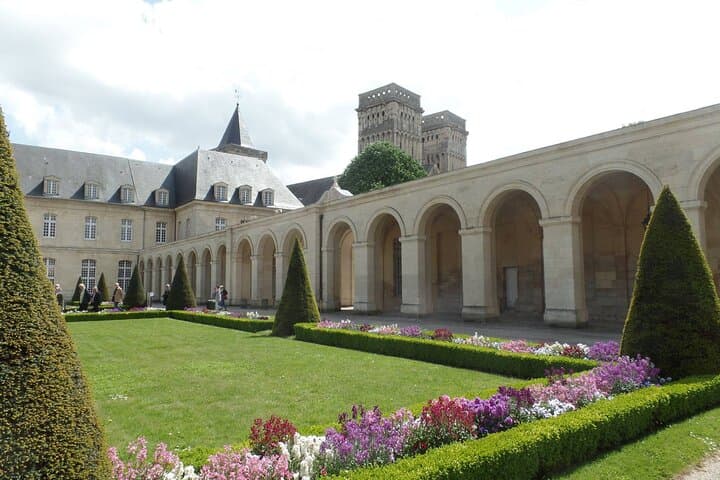 Private Tour of Caen and visit of the Memorial Museum