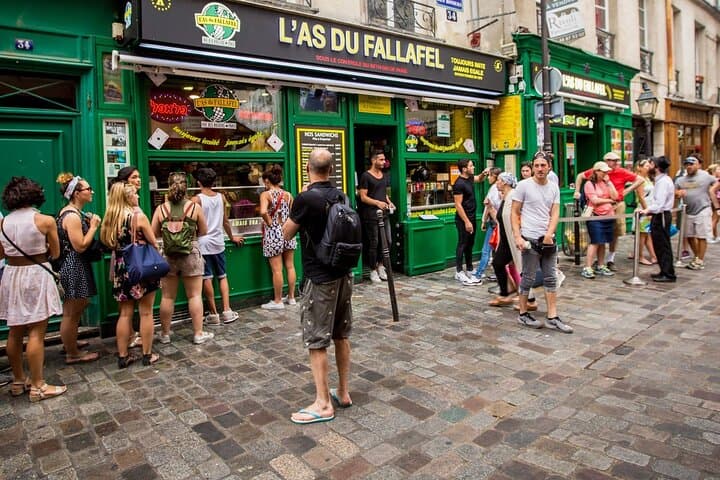 5-Hour Le Marais and Cruise with Lunch with CDG Airport Pick up