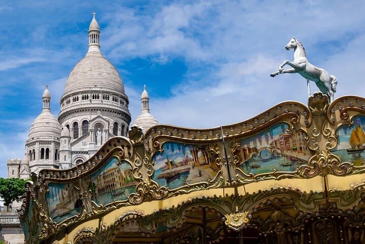 CDG Transfers and Private Tour of Marais & Montmartre