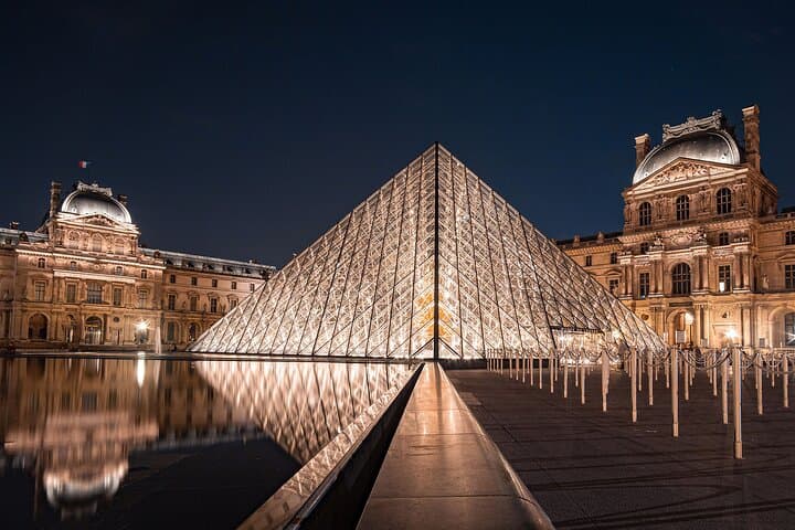 Private Chauffeur for Transfer from Paris to Bayeux or Caen