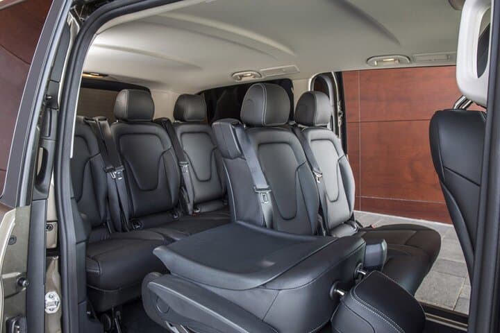 Marseille by Yourself with English Chauffeur by Van 6h Disposal