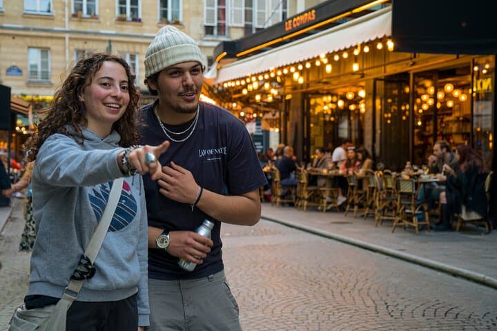 Worktown Games: Private Self-Guided Walking Tours in Paris