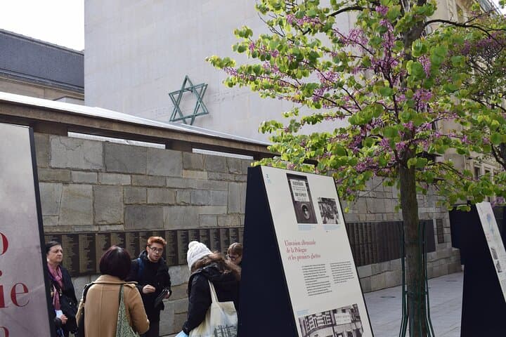 Paris Jewish Heritage: Le Marais & Montmartre Guided Walking Tour