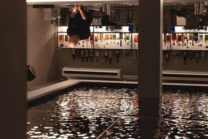 private groupe explore hidden bars & speakeasies in Paris