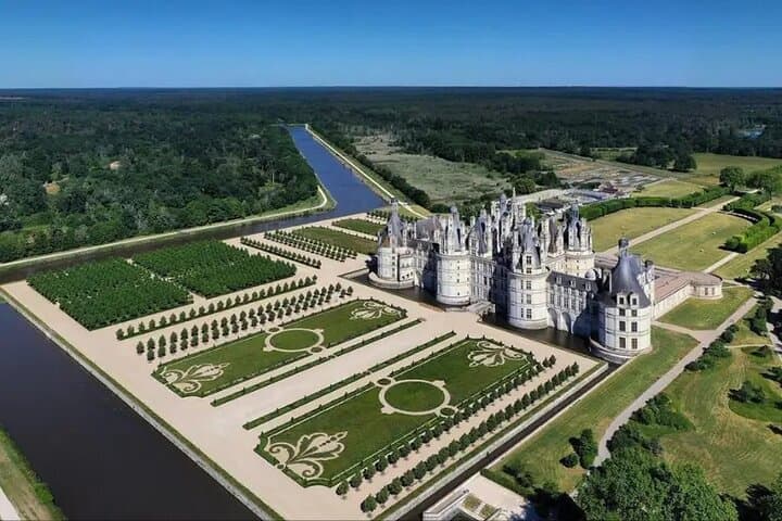 Chambord Castle - Transportation Private Trip