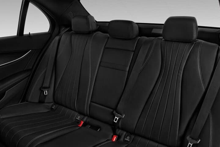 Transfer From Versailles To Paris by Car or Minivan